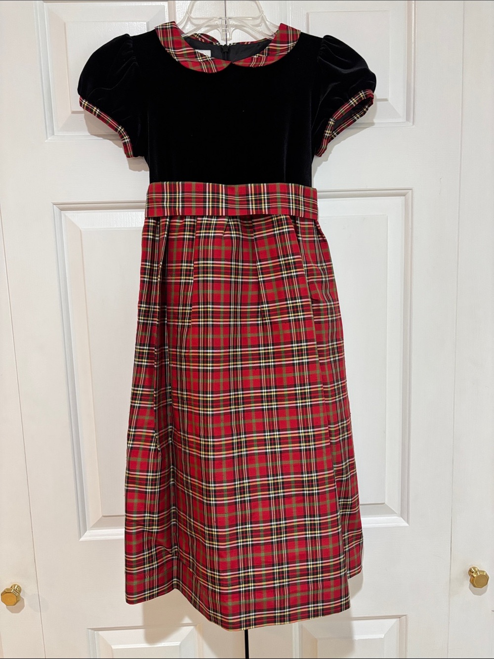 Talbots Kids Black Velvet and Red Plaid Girls' Formal Holiday Dress Size 8 EUC